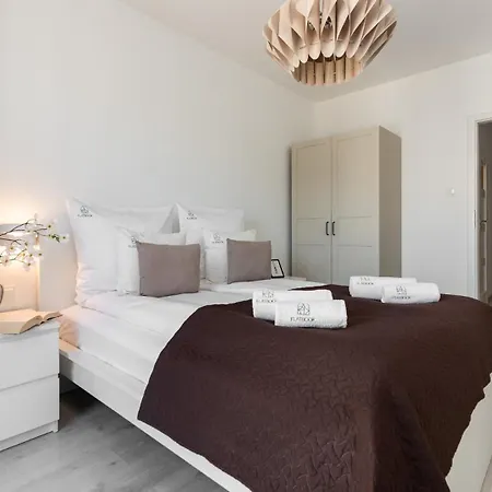 Flatbook - Center A,b,c *