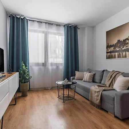 Flatbook - Center A,b,c