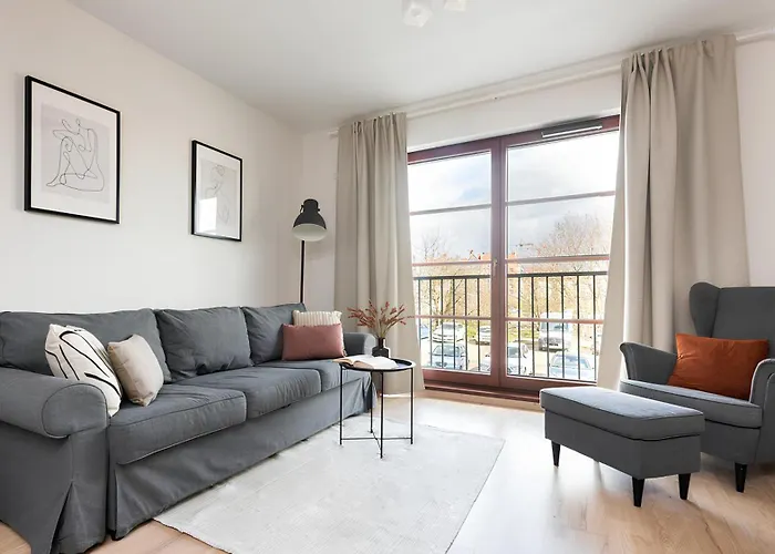 Flatbook - Center A,b,c Lägenhet